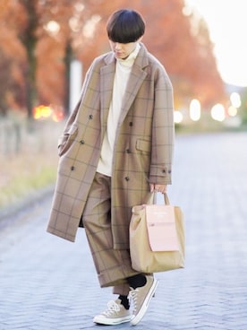 「CASPER JOHN（キャスパージョン）のアイテム（チェスターコート）」を使った、SHOTAさん（メンズ・176cm）の秋コーディネート