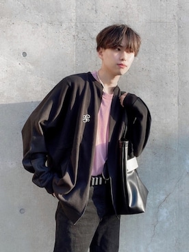 「アイテム（ブローチ/コサージュ）」を使った、SHOTAさん（メンズ・176cm）の春コーディネート