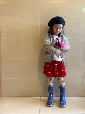 「H&M（エイチ・アンド・エム）のアイテム（スカート）」を使った、coco and doreenさん（キッズ・110cm）の冬コーディネート