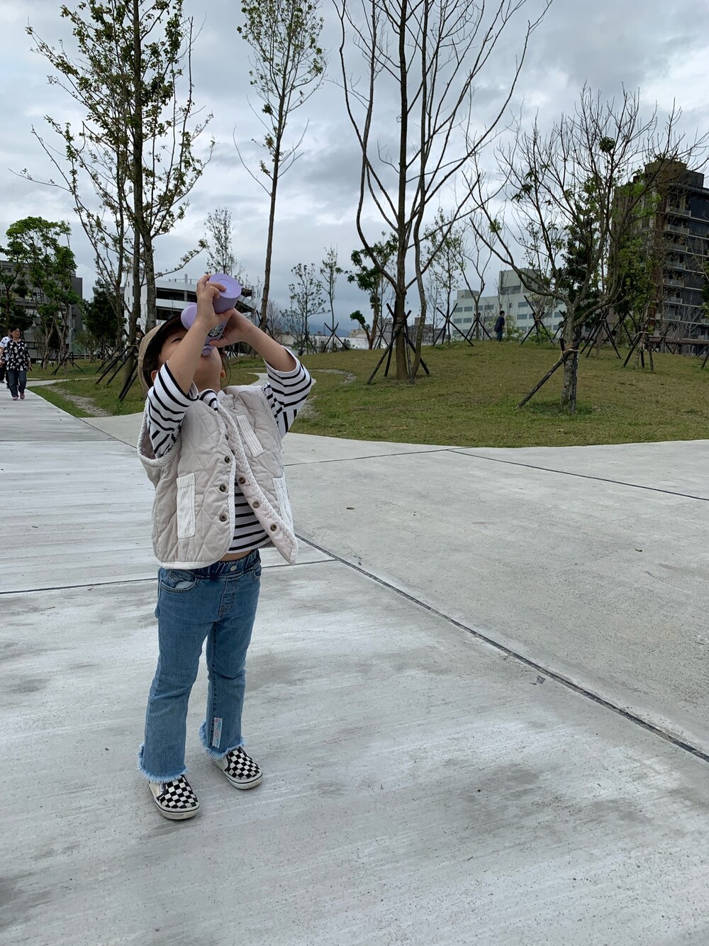 「ootd」｜「VANSのアイテム（スニーカー、その他）」を使った、coco and doreenさん（キッズ・110cm）の春コーディネートの1枚目の写真