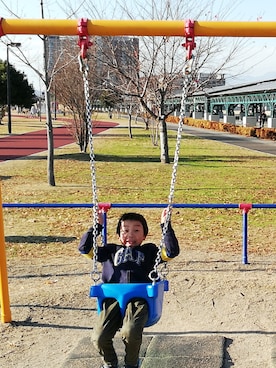 「GAP（ギャップ）のアイテム（パーカー、ブルー系）」を使った、きぃかんごぉこぉさん（レディース・166cm）の冬コーディネート