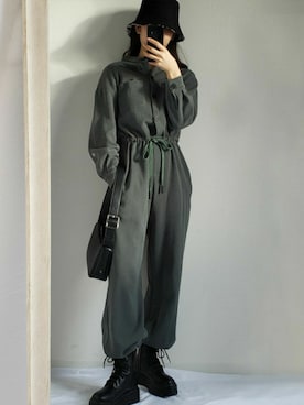 「me+em select（ミームセレクト）のアイテム（オールインワン・サロペット）」を使った、honoさん（レディース・154cm）の冬コーディネート
