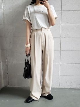 「ホワイトパンツ」｜「アイテム（スラックス）」を使った、honoさん（レディース・154cm）の春コーディネート