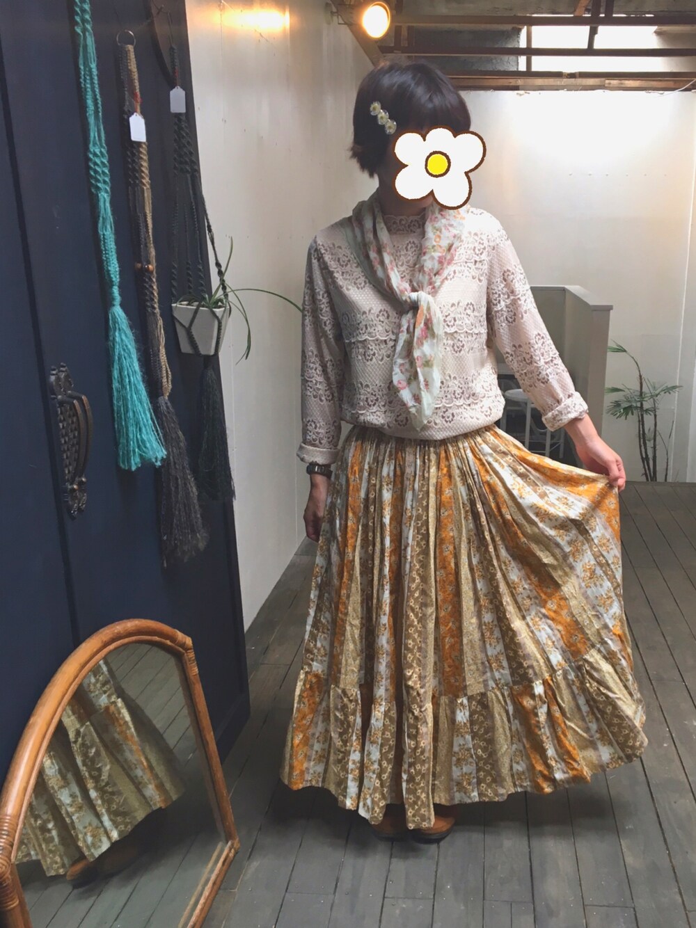 「クラシックコーデ、レーストップス、ロングスカート、ミネトンカ」｜「usedのアイテム（シャツ/ブラウス、ベージュ系）」を使った、piiikoさん（レディース・149cm）の春コーディネートの1枚目の写真