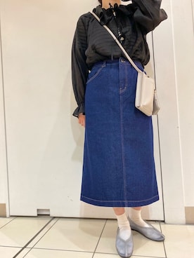 「シア―ブラウス」｜「アイテム（スリッポン）」を使った、yoshidaさん（レディース・155cm）の春コーディネート