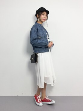 「go slow caravan（ゴースローキャラバン）のアイテム（デニムジャケット）」を使った、吉岡由梨子さん（レディース・158cm）の春コーディネート