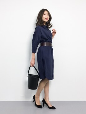 「NATURAL BEAUTY BASIC（ナチュラルビューティーベーシック）のアイテム（シャツワンピース）」を使った、吉岡由梨子さん（レディース・158cm）の春コーディネート