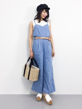 「SpRay（スプレイ）のアイテム（つなぎ/オールインワン）」を使った、吉岡由梨子さん（レディース・158cm）の春コーディネート