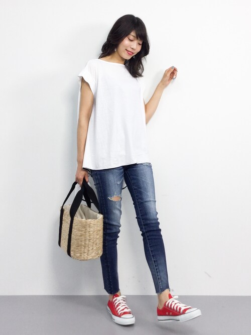 デニムをデート服に 夏デニムの色っぽコーデ術 Sheryl シェリル ファッションメディア