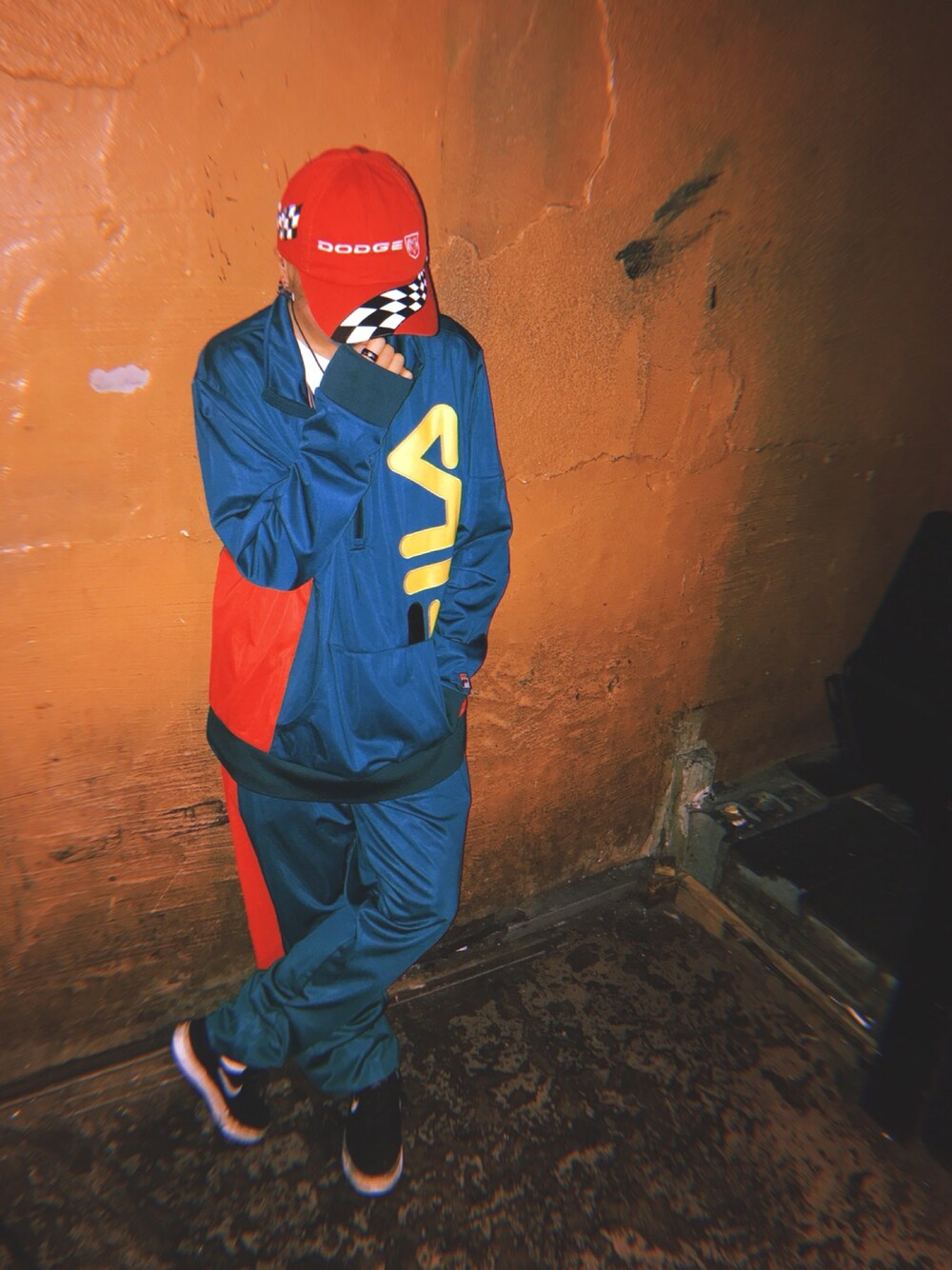 「セットアップ、ジャージ、FILA、ストリート、おしゃれさんと繋がりたい、NIKE、チェッカーフラッグ」｜「NIKEのナイキ クラシックスニーカー ブレーザー LOW ウィメンズシューズ（スニーカー、ブラック系）」を使った、ゆきし❅しきゆさん（レディース・162cm）の秋コーディネートの1枚目の写真