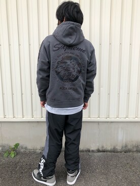 「シュプリーム」｜「アイテム（その他）」を使った、シンさん（メンズ・172cm）の春コーディネート