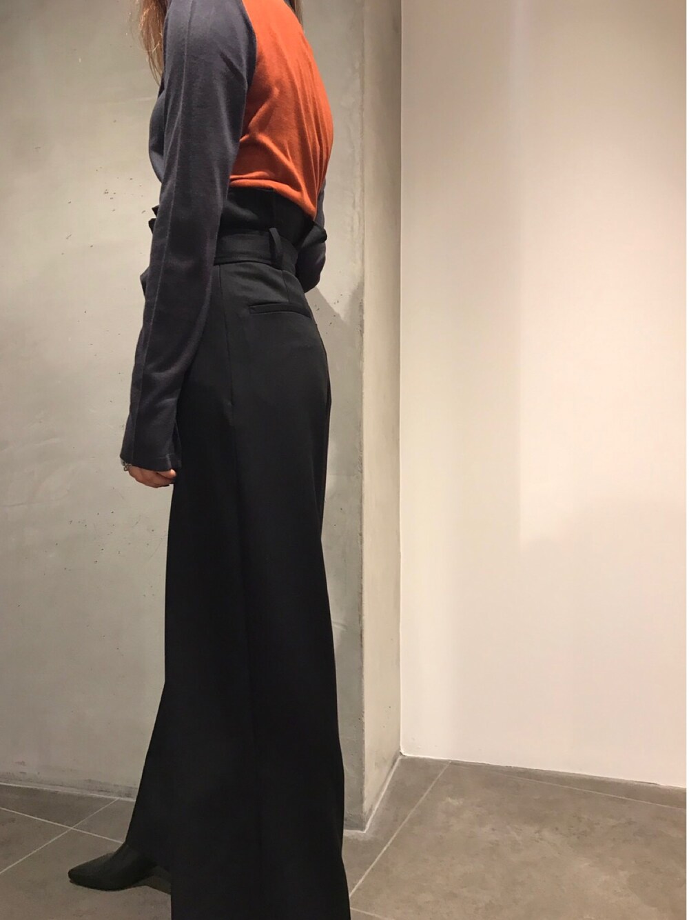 「B2nd、PARADISCOULEUR、yasutoshiezumi、ワイドパンツ、ハイウエストパンツ、ニット、シルクニット、2017AW」｜「Yasutoshi Ezumiのアイテム（その他パンツ、ブラック系）」を使った、kawamotoさん（レディース・166cm）の夏コーディネートの1枚目の写真