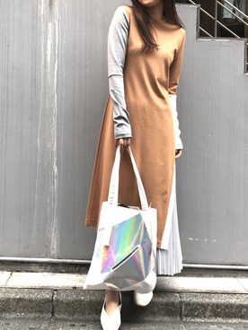 「B'2nd（ビーセカンド）のアイテム（バッグ）」を使った、kawamotoさん（レディース・166cm）の冬コーディネート