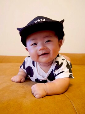 「WASK（ワスク）のアイテム（帽子）」を使った、山紫さん（キッズ・80cm）の夏コーディネート