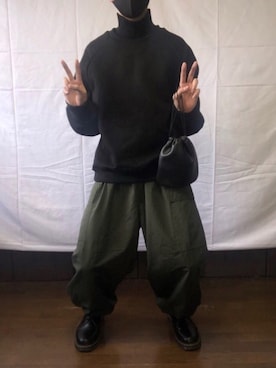 「neos（ネオス）のアイテム（スウェット）」を使った、蓮田仁さん（メンズ・175cm）の秋コーディネート