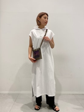 「Champion（チャンピオン）のアイテム（ワンピース）」を使った、SENSE OF PLACE ONLINE STOREさん（レディース・160cm）の春コーディネート