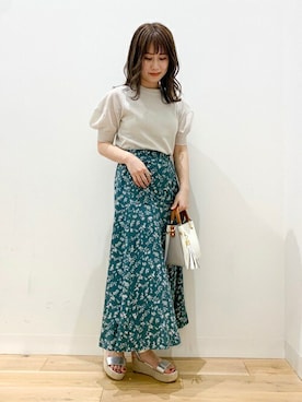 「フラワープリント」｜「アイテム（その他シューズ）」を使った、SENSE OF PLACE ONLINE STOREさん（レディース・155cm）の春コーディネート