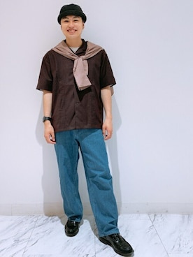 「SENSE OF PLACE by URBAN RESEARCH（センスオブプレイスバイアーバンリサーチ）のワイドデニム（その他パンツ）」を使った、SENSE OF PLACE ONLINE STOREさん（メンズ・167cm）の春コーディネート