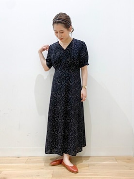 「SENSE OF PLACE by URBAN RESEARCH（センスオブプレイスバイアーバンリサーチ）のスクエアトウセンターシームフラットシューズ（パンプス）」を使った、SENSE OF PLACE ONLINE STOREさん（レディース・155cm）の夏コーディネート