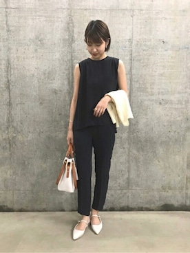 「RODE SKO」｜「アイテム（スラックス）」を使った、SENSE OF PLACE ONLINE STOREさん（レディース・167cm）の夏コーディネート