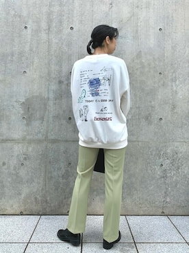 「センタープレスパンツ」｜「アイテム（その他シューズ）」を使った、SENSE OF PLACE ONLINE STOREさん（レディース・166cm）の冬コーディネート