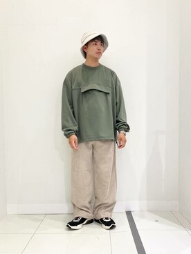 「Uiscel（ユイセル）のアイテム（スウェット）」を使った、SENSE OF PLACE ONLINE STOREさん（メンズ・165cm）の秋コーディネート