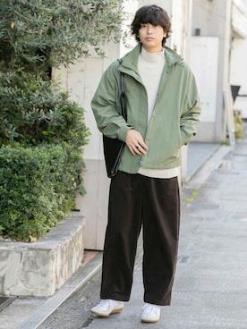 「SENSE OF PLACE by URBAN RESEARCH（センスオブプレイスバイアーバンリサーチ）のアイテム（マウンテンパーカー）」を使った、SENSE OF PLACE ONLINE STOREさん（メンズ・181cm）の秋コーディネート
