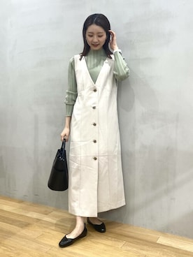 「SENSE OF PLACE by URBAN RESEARCH（センスオブプレイスバイアーバンリサーチ）のアイテム（ジャンパースカート）」を使った、SENSE OF PLACE ONLINE STOREさん（レディース・155cm）の冬コーディネート