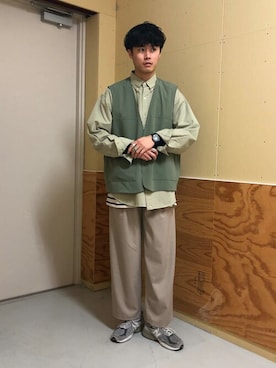 「Uiscel（ユイセル）のアイテム（トップス）」を使った、SENSE OF PLACE ONLINE STOREさん（メンズ・183cm）の冬コーディネート