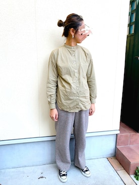 「ulu selectのアイテム（シャツ/ブラウス、ベージュ系）」を使った、hanapiさん（レディース・165cm）の秋コーディネート