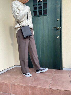 「CANAL JEAN（キャナルジーン）のvia j(ヴィアジェイ) クルーネックケーブルニット（ニット/セーター、ホワイト系）」を使った、hanapiさん（レディース・165cm）の冬コーディネート