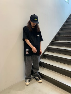 「XLARGE（エクストララージ）のアイテム（キャップ）」を使った、岡崎　航さん（メンズ・162cm）の春コーディネート