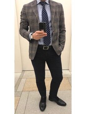 「BLACK LABEL CRESTBRIDGE（ブラックレーベル・クレストブリッジ）のアイテム（フォーマルスーツ/小物）」を使った、A さん（メンズ・167cm）の冬コーディネート