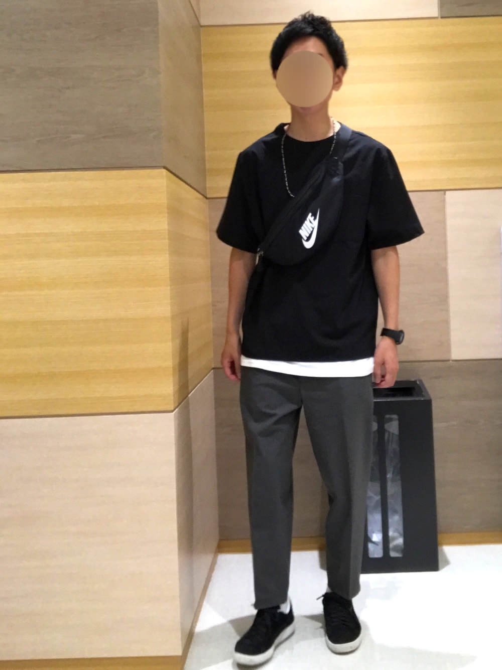 「ナイキ、ナノユニバース」｜「NANO universeのマルチスペックＴシャツ　Ｓ／Ｓ（Tシャツ/カットソー、ブラック系）」を使った、FLさん（メンズ・178cm）の夏コーディネートの1枚目の写真