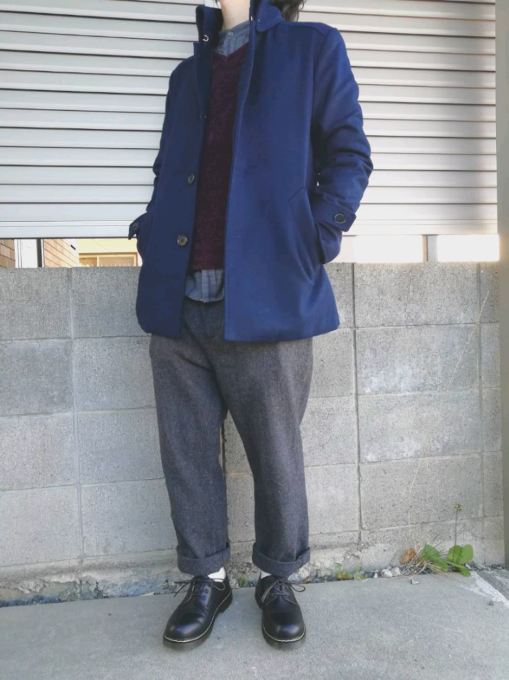 「秋冬コーデ、おしゃれさんと繋がりたい、大人カジュアル、ニット、ロールアップ、ドクターマーチン、正月」｜「TETE HOMMEのアイテム（ジャケット/アウター、ブルー系）」を使った、Null-Ponさん（メンズ・164cm）の冬コーディネートの1枚目の写真
