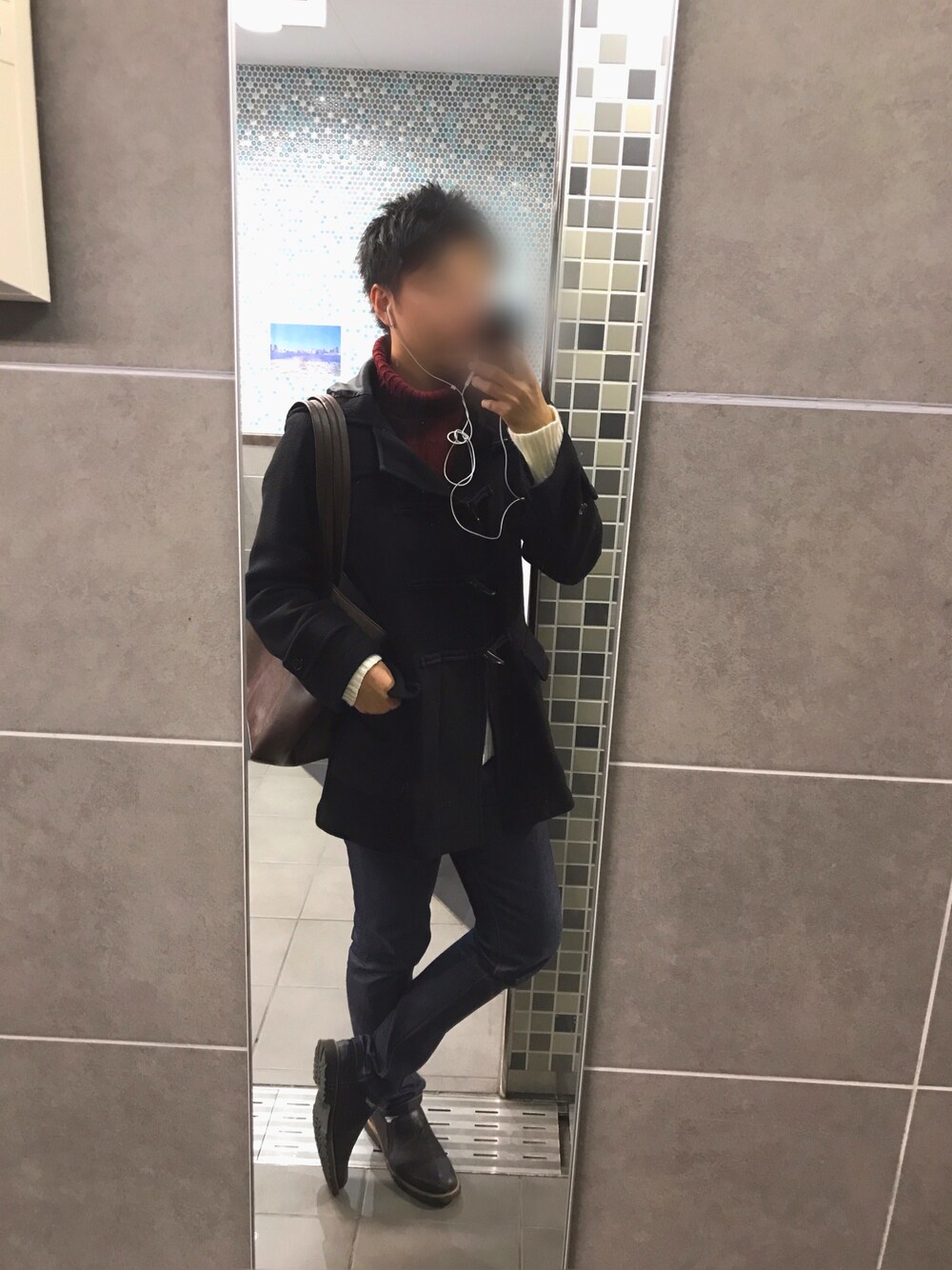 「ストリート服が好き、プチプラコーデ、ダッフルコート、スキニーデニム、いいね、save、フォローお願いします🤑、フォロー返します」｜「UNIQLOのアイテム（ダッフルコート、ブラック系）」を使った、ふぁんさん（メンズ・179cm）の秋コーディネートの1枚目の写真