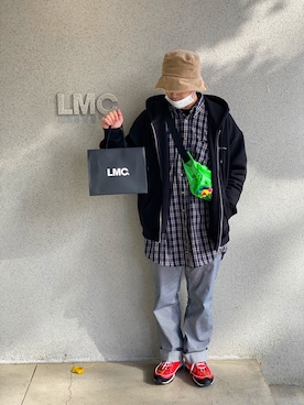 「LMCのアイテム（トップス）」を使った、naobby93さん（メンズ・170cm）の冬コーディネート