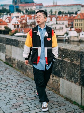 「ROARINGWILDのアイテム（トップス）」を使った、石头さん（メンズ・170cm）の秋コーディネート