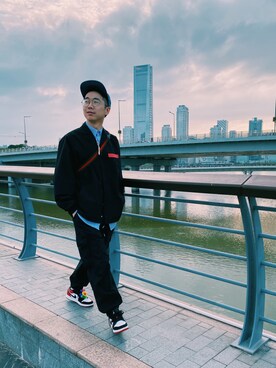 「ROARINGWILDのアイテム（ジャケット/アウター）」を使った、石头さん（メンズ・170cm）の冬コーディネート