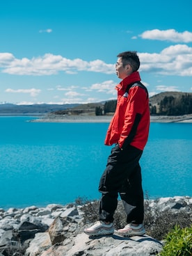 「ROARINGWILDのアイテム」を使った、石头さん（メンズ・170cm）の冬コーディネート