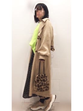 「ネオンカラー」｜「アイテム（トレンチコート）」を使った、__y_u_u__さん（レディース・161cm）の春コーディネート