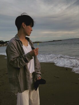 「COS（コス）のアイテム（サンダル）」を使った、KOMATSU.さん（メンズ・175cm）の秋コーディネート