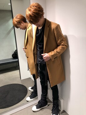 「DANKE SCHON（ダンケシェーン）のアイテム（チェスターコート）」を使った、アライトモヤさん（メンズ・170cm）の秋コーディネート