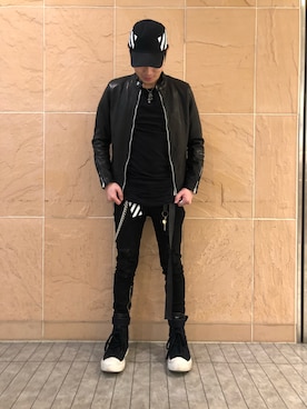 「L.H.P（エルエイチピー）のアイテム（ライダースジャケット）」を使った、アライトモヤさん（メンズ・170cm）の冬コーディネート
