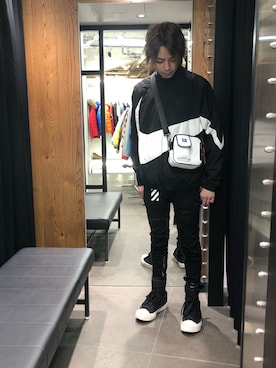 「NIKE（ナイキ）のアイテム（ブルゾン）」を使った、アライトモヤさん（メンズ・170cm）の冬コーディネート