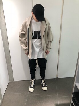 「NILoS（ニルズ）のアイテム」を使った、アライトモヤさん（メンズ・170cm）の春コーディネート