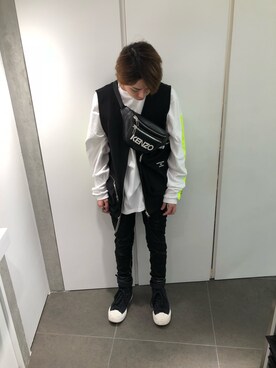 「WHITELAND（ホワイトランド）のWHITELAND/ホワイトランド/CARGO VEST（ベスト）」を使った、アライトモヤさん（メンズ・170cm）の春コーディネート