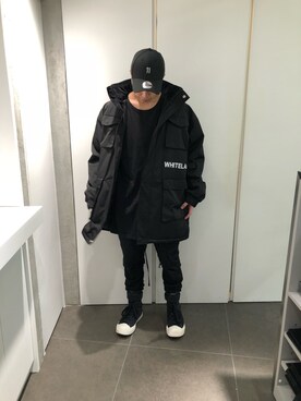 「WHITELAND（ホワイトランド）のアイテム（ミリタリージャケット）」を使った、アライトモヤさん（メンズ・170cm）の秋コーディネート