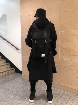 「MAKAVELIC（マキャベリック）のアイテム」を使った、アライトモヤさん（メンズ・170cm）の冬コーディネート