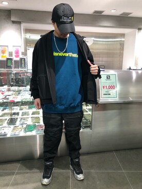 「L.H.P Private Brand（エルエイチピープライベートブランド）のアイテム（パンツ）」を使った、アライトモヤさん（メンズ・170cm）の春コーディネート